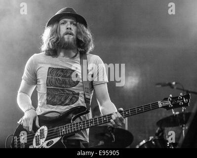 Tralee, Irland, 15. August 2014, Walking auf Autos Höchstleistungen The Rose of Tralee Festival, Tralee, County Kerry am 15. August 2014 Stockfoto