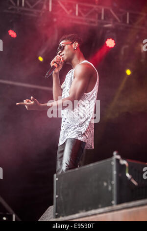 Tralee, Irland, 15. August 2014, Ovie führt live auf The Rose of Tralee Festival, Tralee, County Kerry am 15. August 2014 Stockfoto