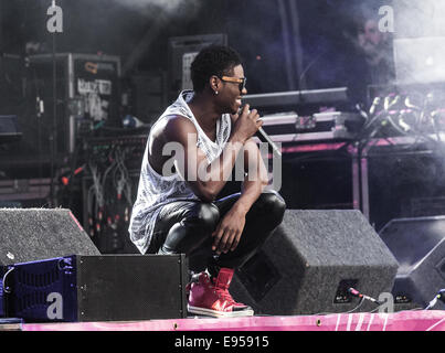 Tralee, Irland, 15. August 2014, Ovie führt live auf The Rose of Tralee Festival, Tralee, County Kerry am 15. August 2014 Stockfoto