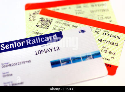 BahnCard und Reisen Seniorenkarten, London Stockfoto