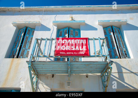 Haus zum Verkauf in Adamantas Milos Griechenland Stockfoto