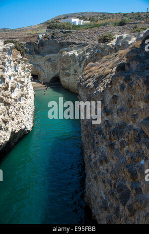 Höhle bei Papafragas in Milos Griechenland Stockfoto