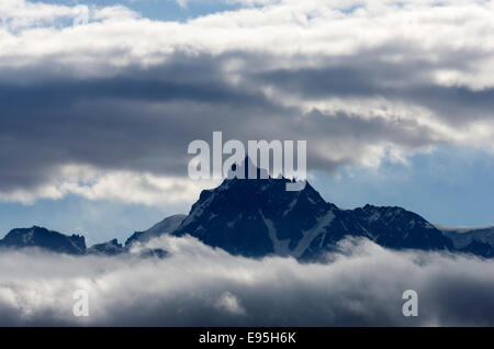 Aiguille du Midi buchstäblich die Nadel des Midi.  Ein Höhepunkt in den französischen Alpen in der Nähe von Mont-Blanc und Chamonix. Stockfoto