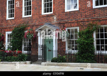 Außenansicht des Münsters Haus, Stadt Winchester, Hampshire County; England; Großbritannien, UK Stockfoto