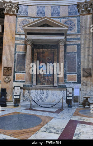 Das schöne Interieur des legendären Pantheon in Rom, Italien. Stockfoto