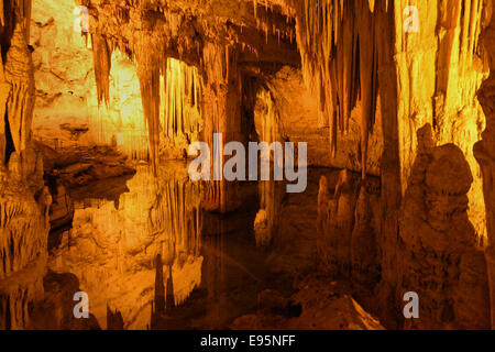 Neptuns Grotte. Alghero, Sardinien. Italien. Stockfoto