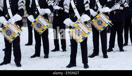 STOCKHOLM, Schweden - Militärmusik beim Wechsel der Wachablösung. Stockfoto