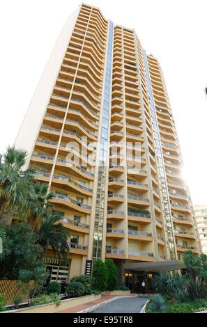 Monte Carlo, Monaco. 20. Oktober 2014. Die Wolkenkratzer Roccabella, wo-F1-Piloten Nico Rosberg und Lewis Hamilton Live. Anderen (ehemaligen) Bewohnern gehören Keke Rosberg, Mika Haekkinen, Karl Lagerfeld, Boris Becker, Shirley Bassey, Ringo Starr, Eddie Jordan. Bildnachweis: Dpa picture Alliance/Alamy Live News Stockfoto