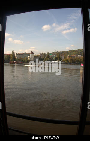 Verschiedene Ansichten von Prag, eine elegante Stadt der Schlösser, Museen, Hallen & Gärten rund um den Fluss durch das Weben. Elegante Stockfoto