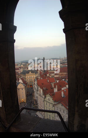 Verschiedene Ansichten von Prag, eine elegante Stadt der Schlösser, Museen, Hallen & Gärten rund um den Fluss durch das Weben. Elegante Stockfoto