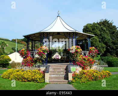 Der Musikpavillon in Runnymede Gärten, Ilfracombe, Devon, UK Stockfoto