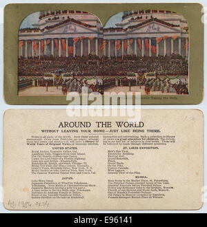 Dieses Foto zeigt Theodore Roosevelt, der während seiner Amtseinführung im Kapitol der Vereinigten Staaten den Eid ablegte. Das Bild zeigt eine Menge von Zuschauern und Militärangehörigen, was einen bedeutenden Moment in der amerikanischen politischen Geschichte markiert. Stockfoto