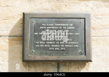 Gedenktafel an Captain Cook Memorial Obelisk, Botany Bay National Park, Sydney Stockfoto