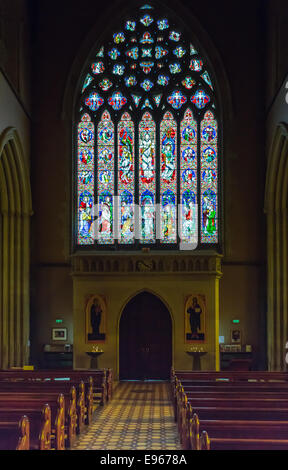 Glasfenster in der St. Patricks Kathedrale, Melbourne in Victoria, Australien. Stockfoto