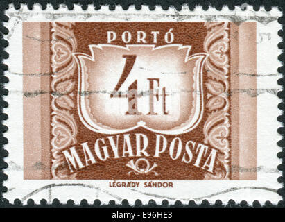 Ungarn - ca. 1969: Briefmarke (Gebühren) gedruckt in Ungarn, zeigt eine Abbildung - Wert auf die heraldische Wappen ca. 1969 Stockfoto