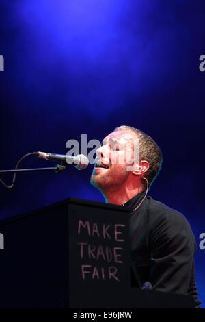 Chris Martin von Coldplay, T In The Park-Musik-Festival, Balado, Schottland, 2003. Stockfoto