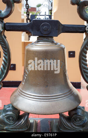 Die große Glocke an Bord Isambard Kingdom Brunel SS Great Britain in Bristol. Stockfoto