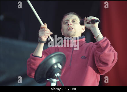 Shaun Ryder und Blackgrape im Konzert am Loch Lomond, Schottland, im Jahr 1996. Stockfoto