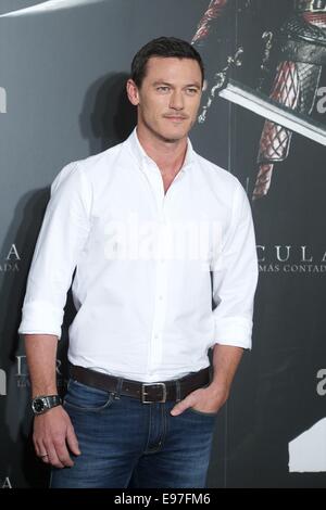 21. Oktober 2014 besucht - Madrid, Spanien - LUKE EVANS "Dracula Untold" Photocall Villamagna Hotel. (Kredit-Bild: © Jack Abuin/ZUMA Draht) Stockfoto