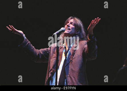 Amerikanischer Dichter Sängerin Patti Smith im Konzert in Glasgow Royal Concert Hall in Glasgow, Schottland, im Jahr 1996. Stockfoto