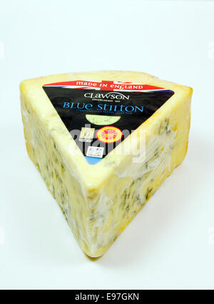 Packung mit Stilton blaue Ader Käse Stockfoto