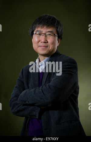 Süd-koreanische Ökonom wird Ha-Joon Chang am Edinburgh International Book Festival. Stockfoto