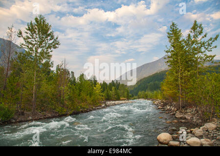 Carpenter Creek fließt in Slocan See, New Denver, Slocan Valley, West Kootenay, Britisch-Kolumbien, Kanada Stockfoto