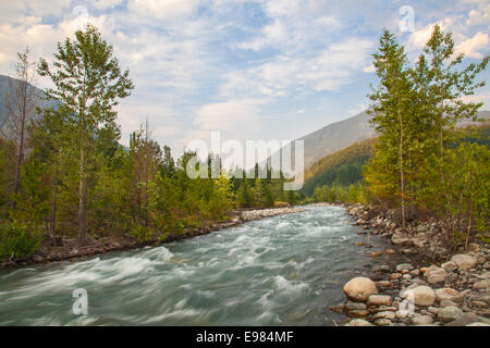 Carpenter Creek fließt in Slocan See, New Denver, Slocan Valley, West Kootenay, Britisch-Kolumbien, Kanada Stockfoto