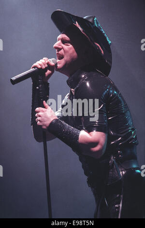 Andy Bell und Vince Clark, der Löschung, Soundcheck und Konzert in Glasgow SECC in Glasgow, Schottland, 1997. Stockfoto