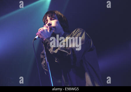 Bobby Gillespie von Primal Scream in Glasgow Barrowlands, Glasgow, Schottland, 1998. Stockfoto