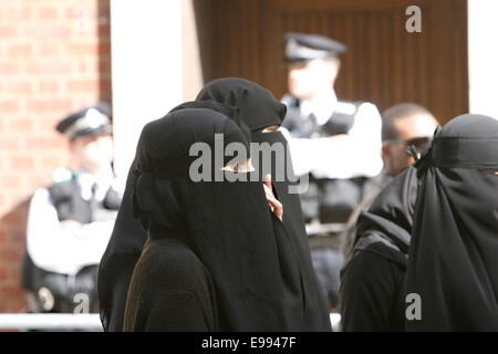 Frauen tragen des Niqab in London England Stockfoto