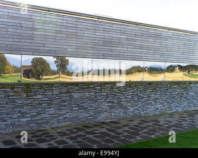 dh Culloden Battlefield CULLODEN MOOR INVERNESSSHIRE Scottish Visitor Centre modernes Gebäude Jacobite Schlachtfeld Architektur aus der Nähe von Schottland Stockfoto