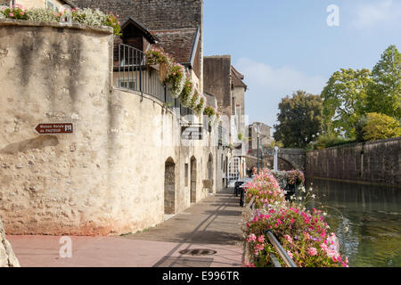 Tannerie Jean Joseph Pasteur Museum, Louis Pasteurs Elternhaus von Canal des Tanneurs in Dole, Jura, Franche, Frankreich Stockfoto