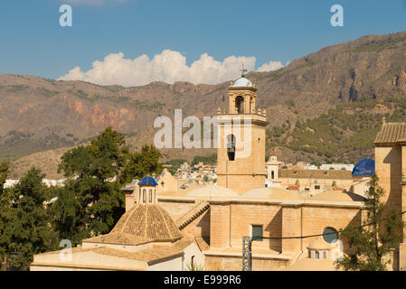 Alte Kirchen unter mediterraner Sonne, Orihuela, Costa Blanca Stockfoto