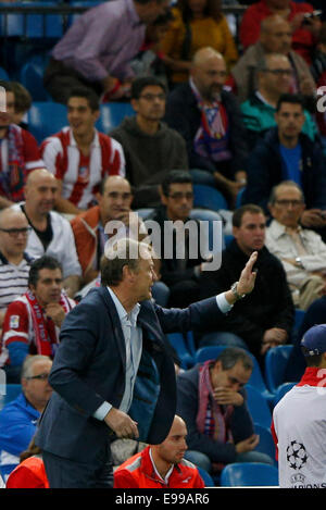 Vincente Calderon Stadion, Madrid, Spanien. 22. Oktober 2014. UEFA Champions League Fußball. Atletico Madrid vs. Malmö FF. Alter Hareide Trainer von Malmö FF Credit: Action Plus Sport/Alamy Live News Stockfoto