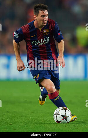 Camp Nou, Barcelona, Spanien. 21. Oktober 2014. Lionel Messi (FC Barcelona) während der Fußball-Champions-League-match zwischen FC Barcelona und Ajax Amsterdam, am Stadion Camp Nou in Barcelona, Spanien Kredit: Action Plus Sport/Alamy Live News Stockfoto