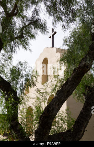 Bewölkter Tag an Santa Ines Mission Kalifornien Stockfoto