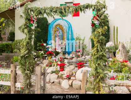 Bewölkter Tag an Santa Ines Mission Kalifornien Stockfoto