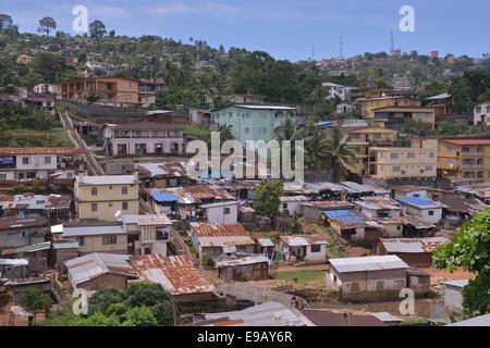 Slums von Freetown, Sierra Leone Stockfoto