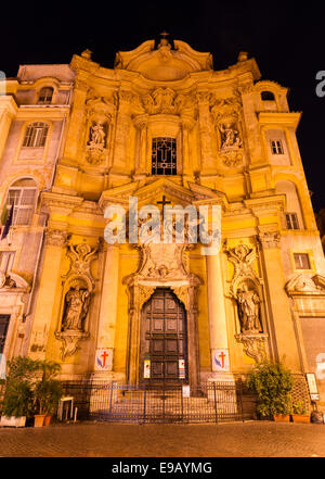 Rokokofassade von Giuseppe Sardi die Kirche Santa Maria Maddalena, Ende des 17. Jahrhunderts, Rom, Latium, Italien Stockfoto