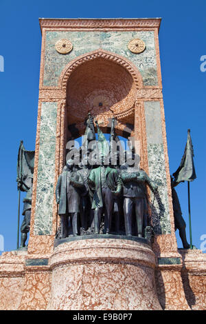 Republik-Denkmal am Taksim-Platz, Istanbul, Türkei. Stockfoto