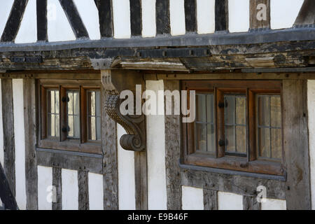 Kunstvolle Holzschnitzereien auf Holz gerahmt Haus, Bell Lane, Ludlow, Shropshire, England, United Kingdom, UK, Europa Stockfoto