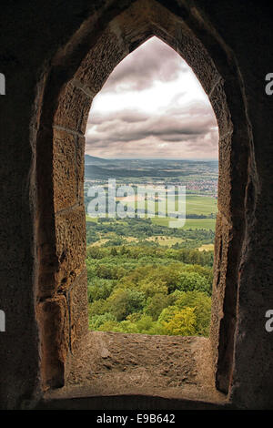 Blick aus dem Fenster der Burg Hohenzollern in Deutschland Stockfoto