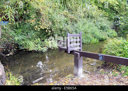 Der Standort des alten Ducking Stool zur Strafe bei Christchurch, Dorset, England, UK. Stockfoto