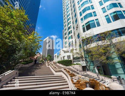 Bunker Hill Schritte, Bank of America und uns Bank Tower Eingang in der Innenstadt von Los Angeles, Kalifornien, USA Stockfoto