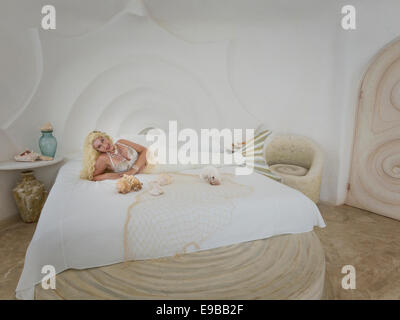 SsMermaid im Bett in der Schale Haus in Isla Mujeres, Mexiko Stockfoto