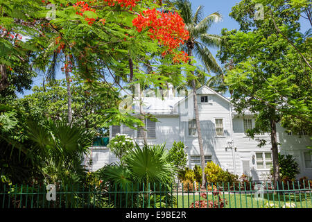 Key West Florida, Keys Front Street, kleines weißes Haus, Präsident Harry S. Truman, tropische Landschaftsgestaltung Vegetation, Pflanzen, Bäume, Besucher Reisen Stockfoto