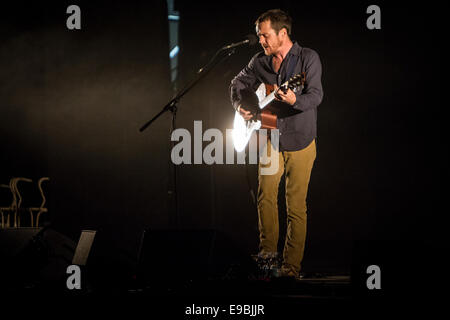 Mailand Italien. 23. Oktober 2014. Der irische Singer/Songwriter DAMIEN RICE tritt am Teatro Linear4Ciak Credit: Rodolfo weitertransferiert/Alamy Live News Stockfoto