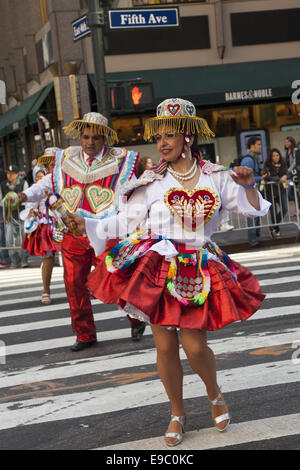 Hispanische Day Parade auf der 5th Avenue in New York City Stockfoto