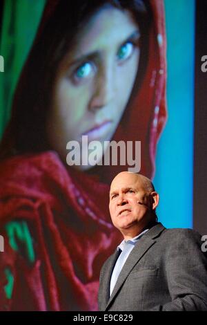 Steve McCurry während einer Konferenz in Mailand Italien (Sharbat Gula - afghanischen Mädchens). Stockfoto